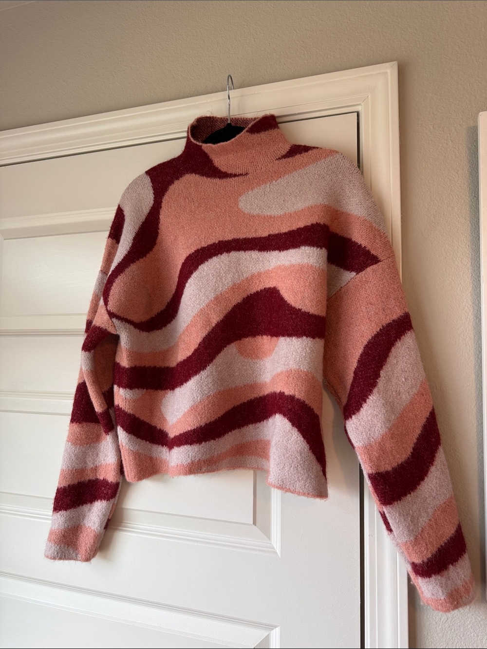 Zara Pink & Burgundy Wavy Mock Neck Sweater